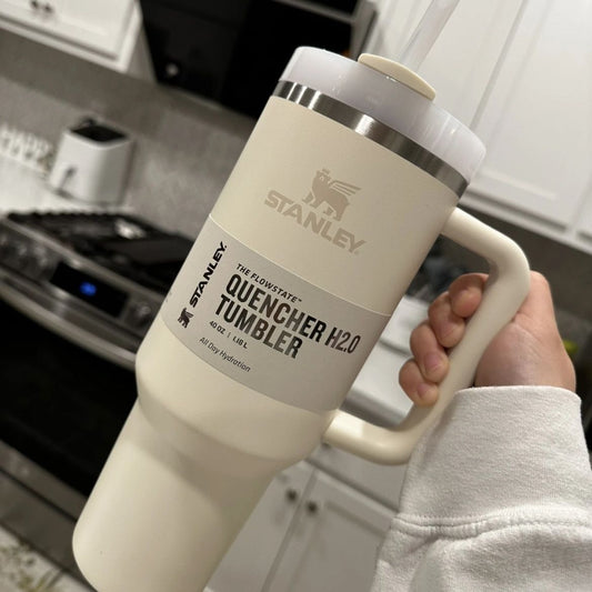 🔥 TERMO STANLEY TÉRMICO COLOR CREMA - Mantén tu Bebida Perfecta