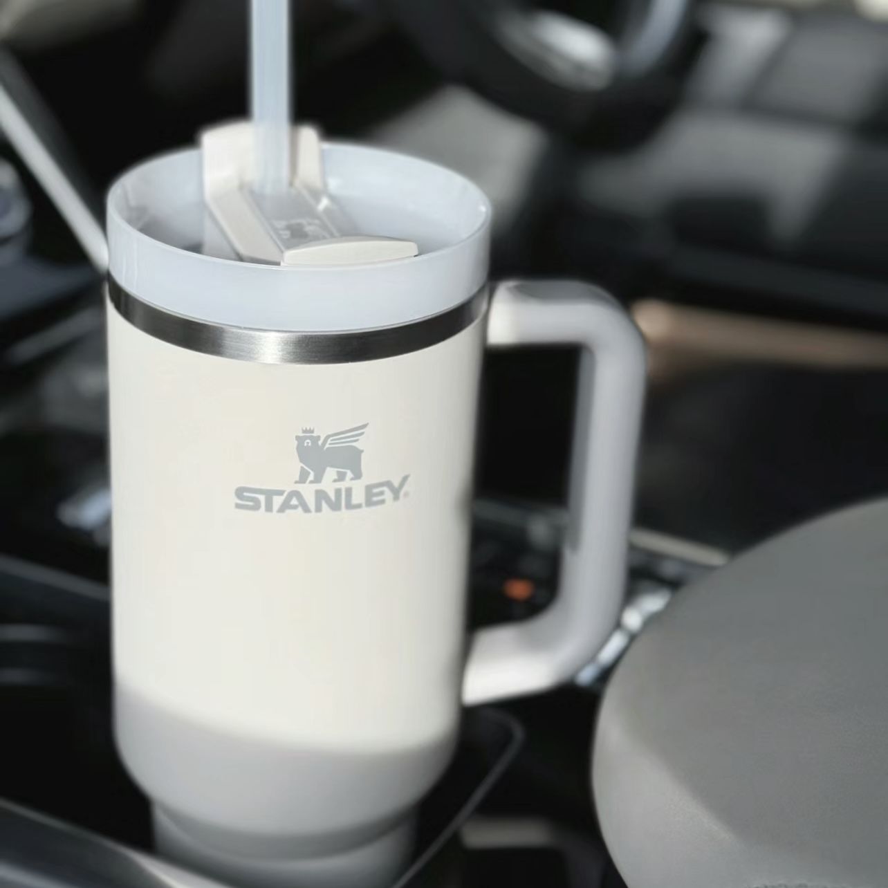 🔥 TERMO STANLEY TÉRMICO COLOR CREMA - Mantén tu Bebida Perfecta